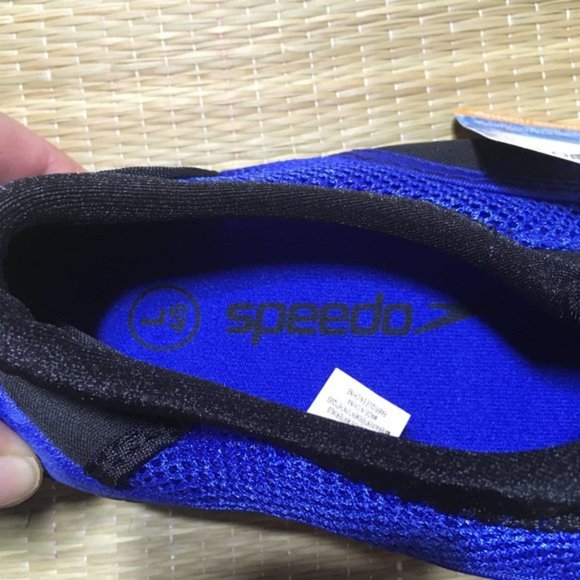 Speedo Junior Water Shoes - Size L (4-5) - Picture 7 of 11